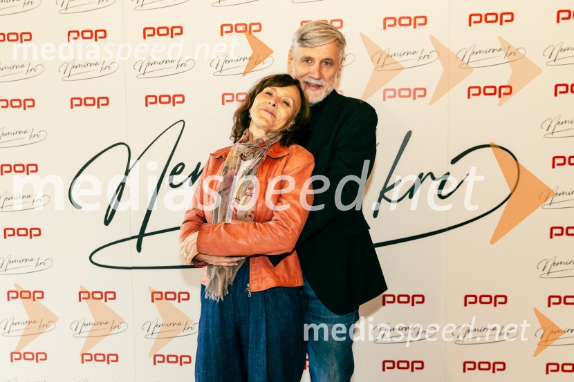  Mirjam Korbar, igralka;  Radoš Bolčina, igralecPredstavitev nove serije Nemirna kri