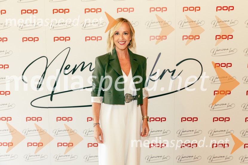  Ota Širca Roš, voditeljicaPredstavitev nove serije Nemirna kri