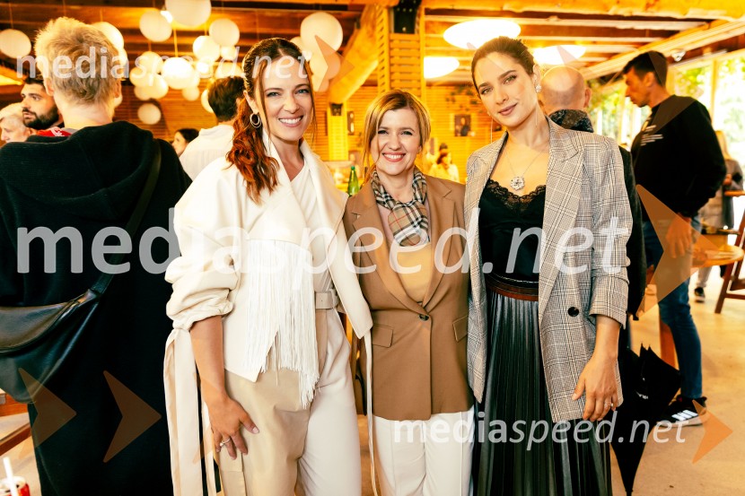  Nina Pušlar, pevka;  ... ;  Saša Pavlin Stošić, igralkaPredstavitev nove serije Nemirna kri