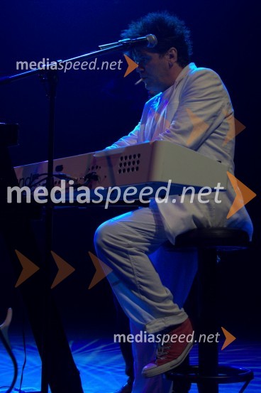 Dražen Žerić Žera, pevec skupine Crvena jabukaCrvena jabuka, koncert v Križankah