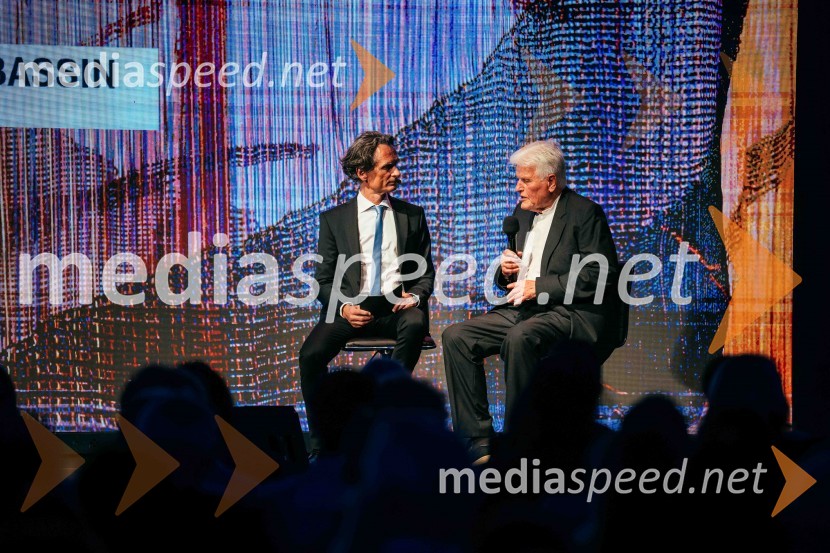 Likovna zbirka skupine Telekom Slovenije