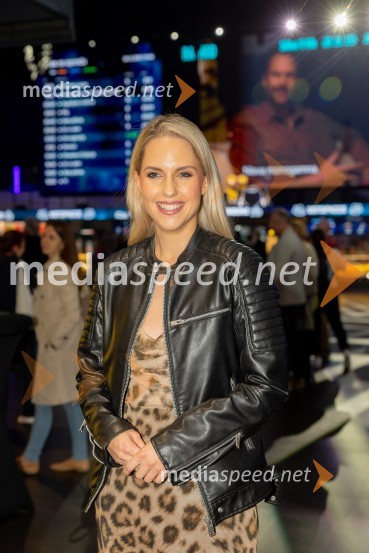  Lara Medved, Planet tvBoštjan Romih prvič s svojo Pasjo komedijo, premiera