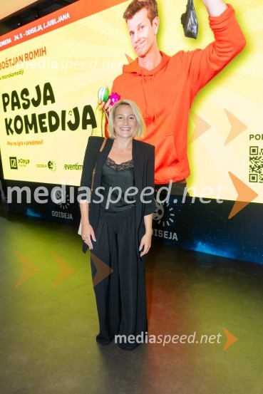  Alja Pahor, vodja marketinga, OKSBoštjan Romih prvič s svojo Pasjo komedijo, premiera