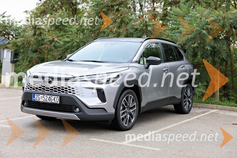 Toyota Corolla Cross, slovenska predstavitev