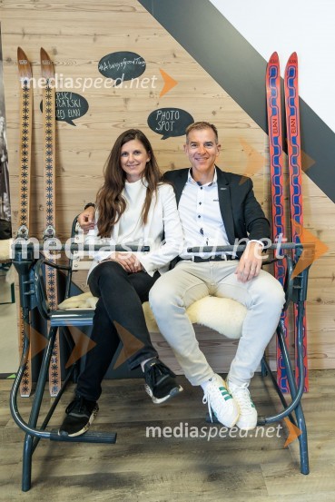  Melanja Korošec, podpredsednica SZS, podpredsednica skupine KJK Sports;  Leon Korošec, Direktor zimsko-športne divizije, Podpredsednik skupine ElanIngemar Stenmark in Bojan Križaj ob 80 letnici Elana