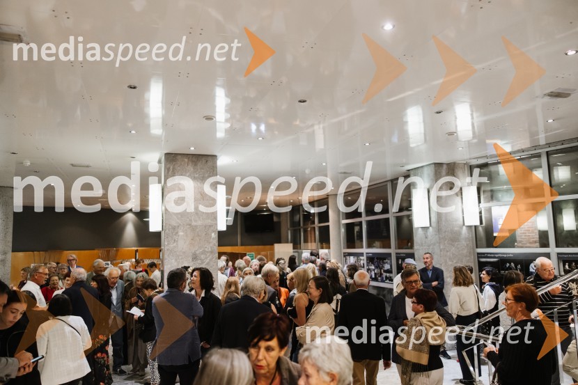 Usje se je dalu, premiera SNG Nova Gorica