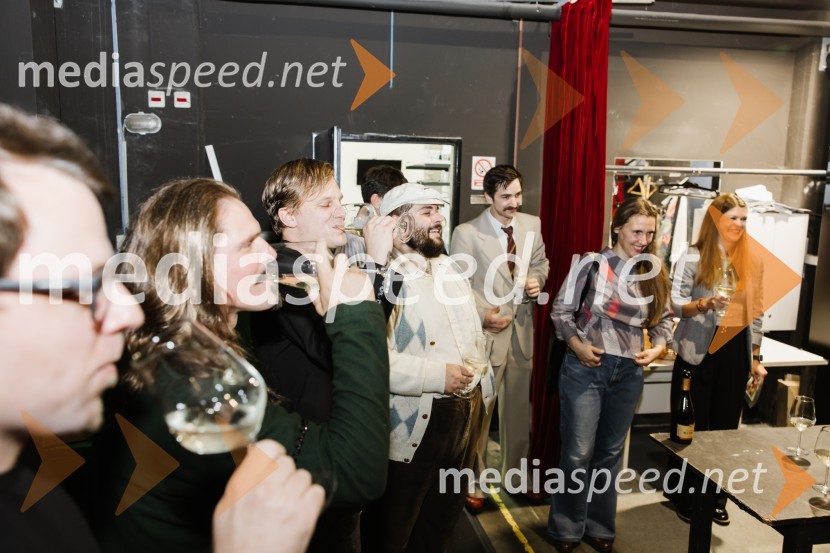  Amit Narang, veleposlanik Indije v Republiki Sloveniji;  ... ;  ... Usje se je dalu, premiera SNG Nova Gorica