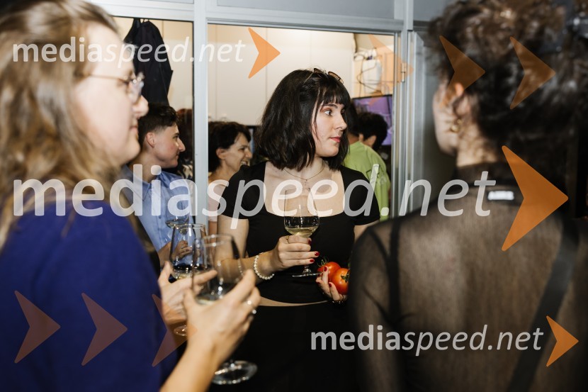 Usje se je dalu, premiera SNG Nova Gorica