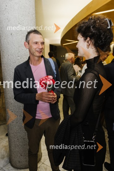 Usje se je dalu, premiera SNG Nova Gorica