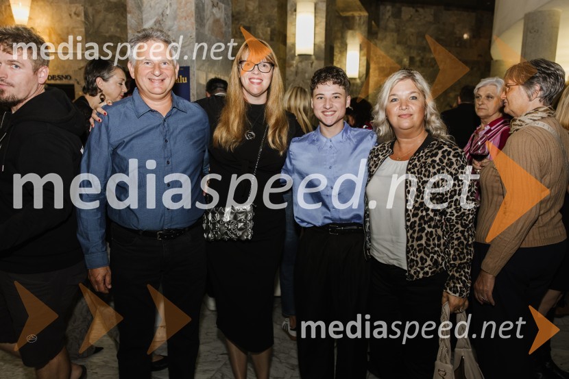 Usje se je dalu, premiera SNG Nova Gorica