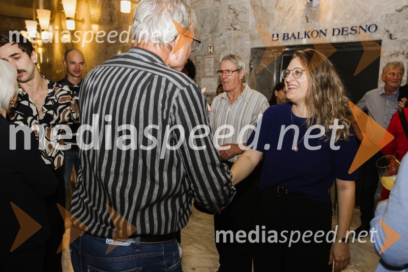  Tereza  Gregorič, dramaturginja in režiserka;  ... Usje se je dalu, premiera SNG Nova Gorica