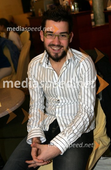 Anžej Dežan, pevecModna revija, Europark Maribor