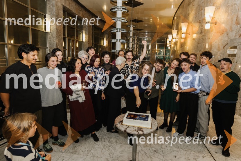 Usje se je dalu, premiera SNG Nova Gorica