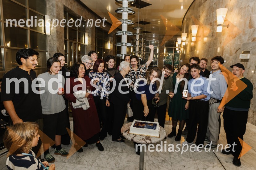 Usje se je dalu, premiera SNG Nova Gorica