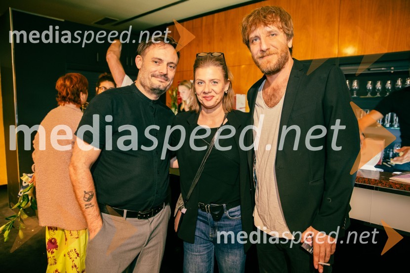  Milan Ramšak Marković, dramaturg;  Jana Zupančič, igralka;  Matej   Puc, igralecPremiera drame Osvajalec in podelitev Dnevnikove nagrade Jani Zupančič
