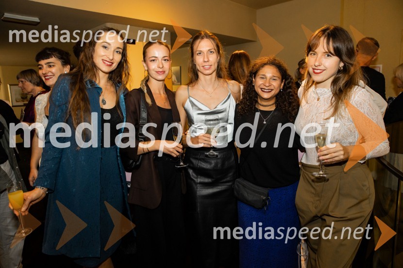  Gaja Višnar, igralka;  Lara Fortuna, igralka;  Nina  Kuclar Stiković, dramaturginja;  Lina Akif, igralka, Slovensko mladinsko gledališče;  ... Premiera drame Osvajalec in podelitev Dnevnikove nagrade Jani Zupančič