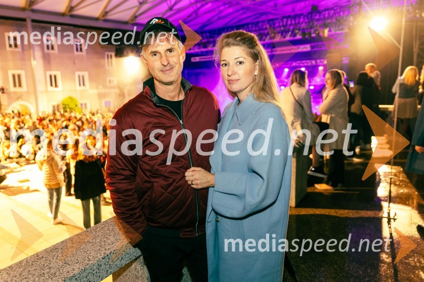  Rok  Lunaček, pisec besedil, aranžer in pevec;  Vita LunačekŽan Serčič - 15 let navdiha