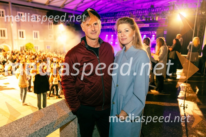  Rok  Lunaček, pisec besedil, aranžer in pevec;  Vita LunačekŽan Serčič - 15 let navdiha