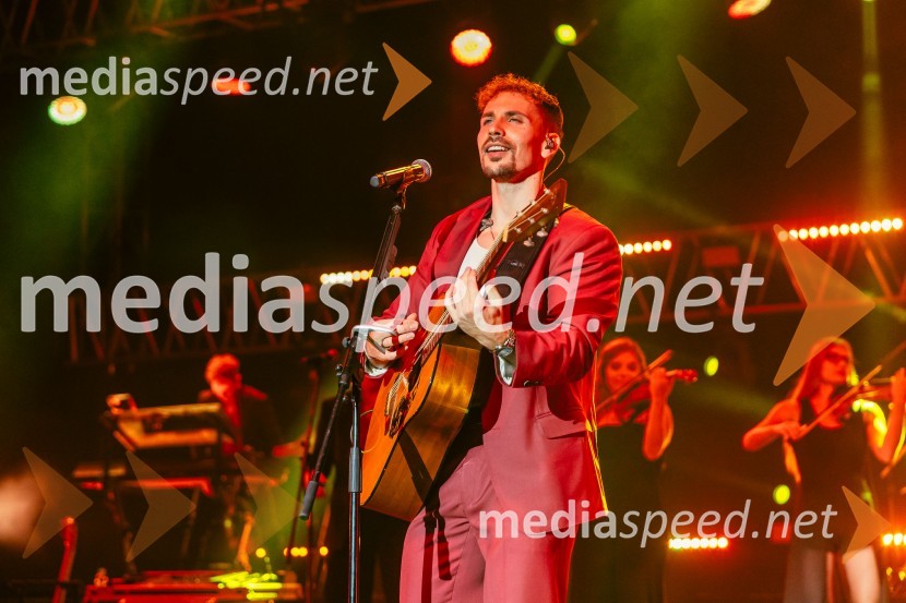  Žan Serčič, glasbenik;  ... Žan Serčič - 15 let navdiha