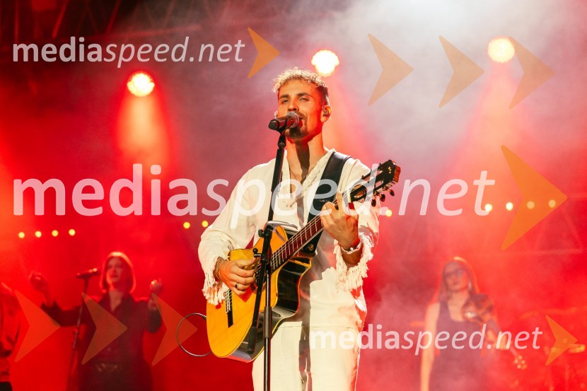  Žan Serčič, glasbenikŽan Serčič - 15 let navdiha