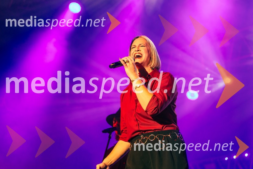  Arijana Lucas, glasbenicaŽan Serčič - 15 let navdiha