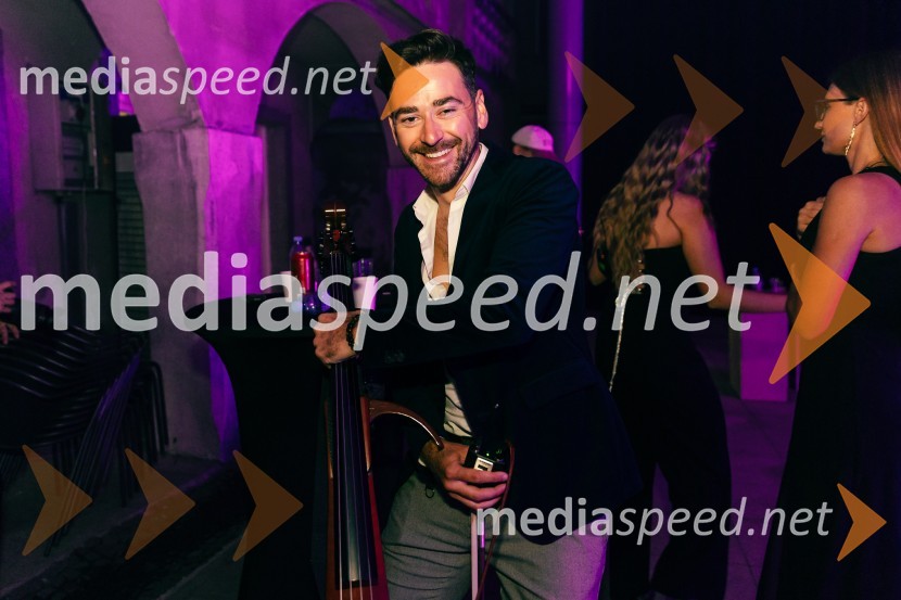  Samo Kozlevčar, glasbenik in podjetnikŽan Serčič - 15 let navdiha