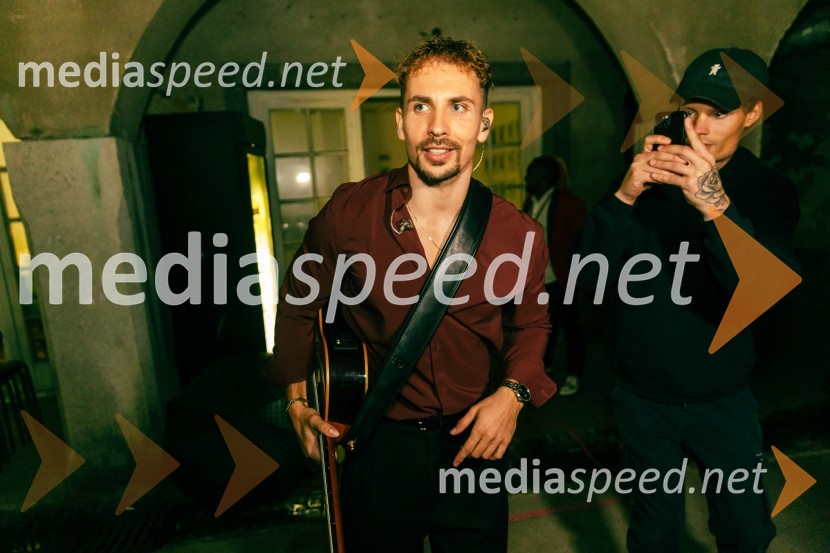  Žan Serčič, glasbenik;  ... Žan Serčič - 15 let navdiha