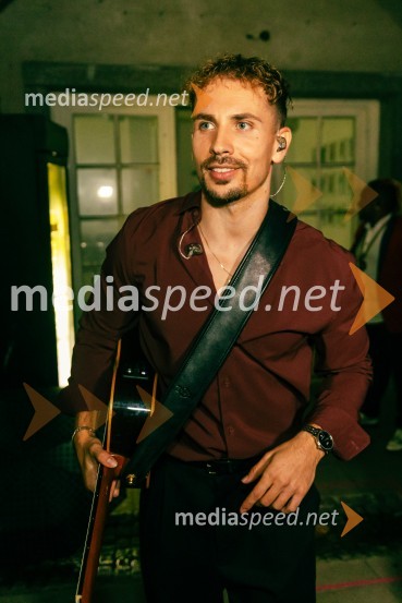  Žan Serčič, glasbenikŽan Serčič - 15 let navdiha