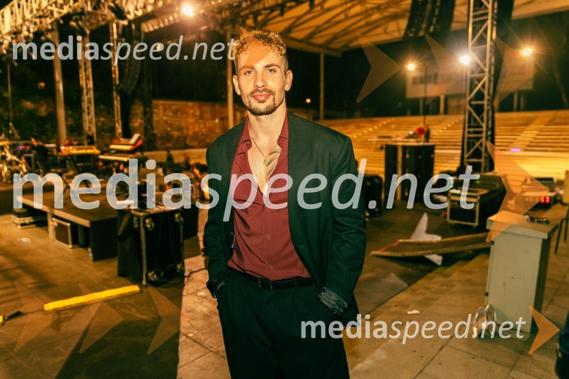  Žan Serčič, glasbenikŽan Serčič - 15 let navdiha