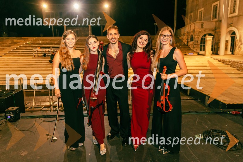  ... ;  ... ;  Žan Serčič, glasbenik;  ... ;  ... Žan Serčič - 15 let navdiha