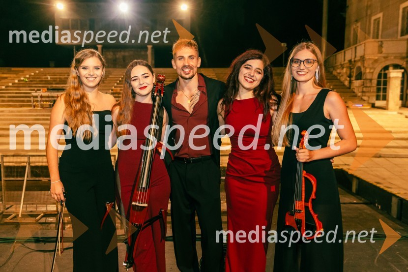  ... ;  ... ;  Žan Serčič, glasbenik;  ... ;  ... Žan Serčič - 15 let navdiha