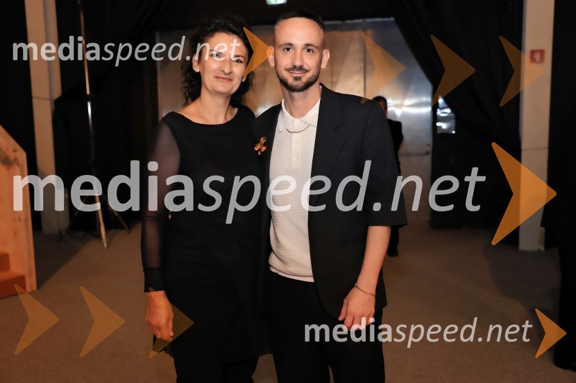  ... ;  Jernej Pristov, vodja službe za odnose z javnostmi SNG Drama LjubljanaOsvoboditev Skopja, premiera v SNG Drama Ljubljana