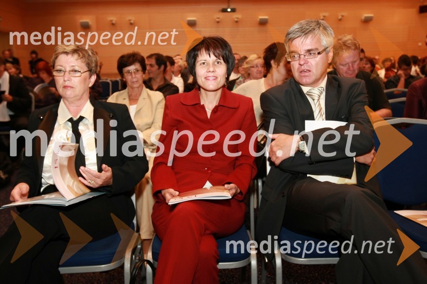 Valentina Plemenitaš, direktorica mariborske območne službe Zavoda Republike Slovenije za zaposlovanje, mag. Aleksandra Podgornik, direktorica Štajerske gospodarske zbornice in mag. Samo Hribar Milič, generalni direktor GZS15. obletnica poslovnega sistema Academia in svečana podelitev diplom Višje strokovne šole Academia