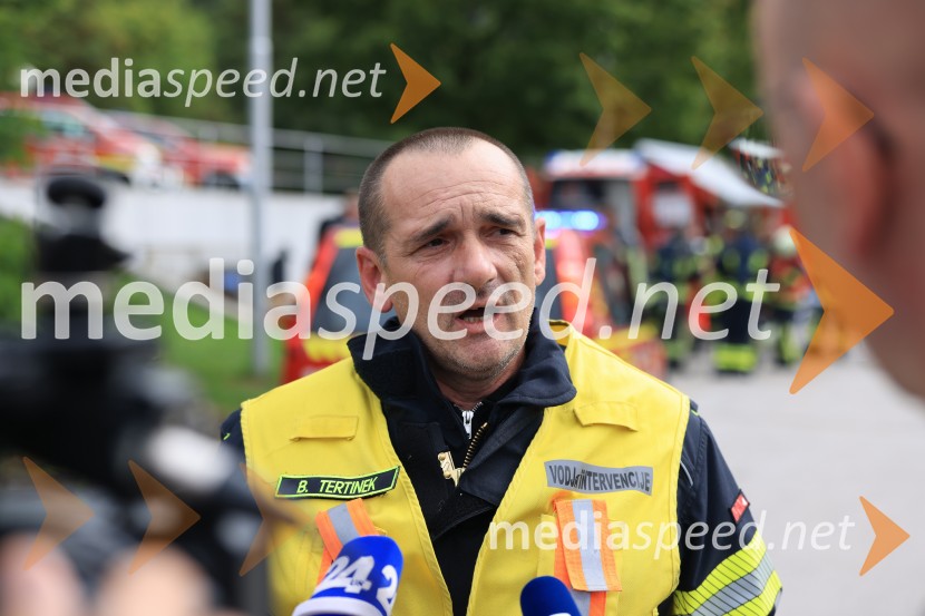  Boštjan Tertinek, vodja intevencij, PGD SmolnikPožar v Rušah, gorelo podjetje ECOM