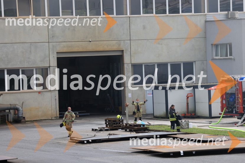 Požar v Rušah, gorelo podjetje ECOM