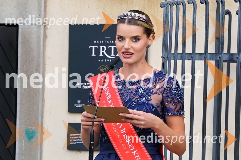  Maruša Mukenauer, Vina Mukenauer, Mariborska vinska kraljica 2023 - 2025Svečana trgatev najstarejše trte 2025 in razglasitev vinske kraljice