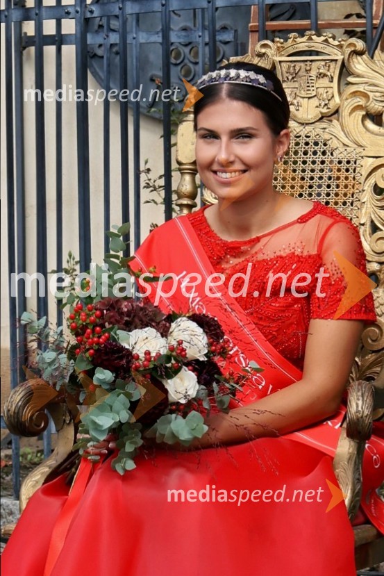  Natalija Ploj, Mariborska vinska kraljica 2025Svečana trgatev najstarejše trte 2025 in razglasitev vinske kraljice