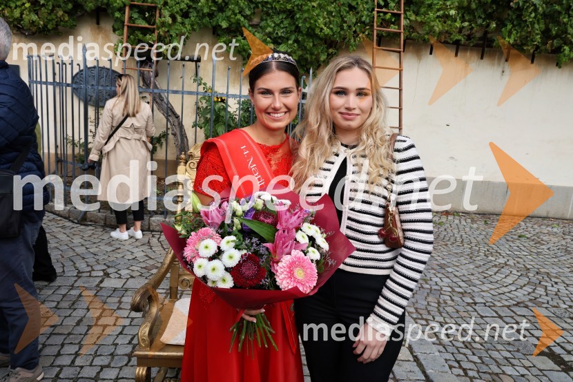  Natalija Ploj, Mariborska vinska kraljica 2025;  ... Svečana trgatev najstarejše trte 2025 in razglasitev vinske kraljice