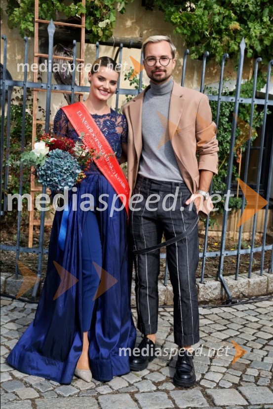  Maruša Mukenauer, Vina Mukenauer, Mariborska vinska kraljica 2023 - 2025;  David Hojnik, modni oblikovalec DH fashionSvečana trgatev najstarejše trte 2025 in razglasitev vinske kraljice