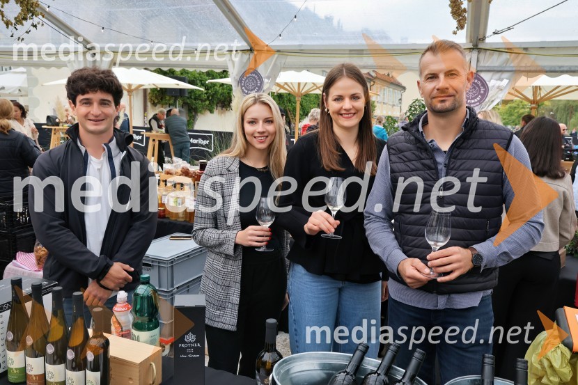 Svečana trgatev najstarejše trte 2025 in razglasitev vinske kraljice