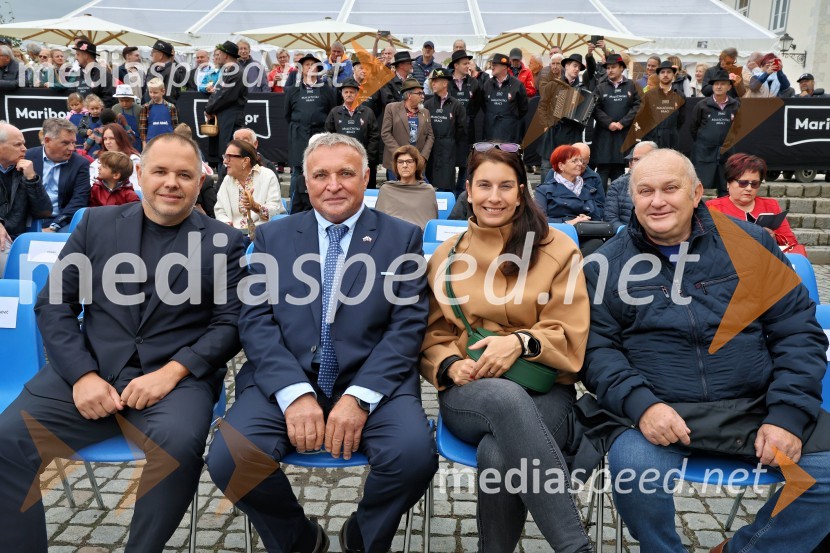  Jure Struc, direktor, Zavod za turizem Maribor;  ... ;  ... ;  ... Svečana trgatev najstarejše trte 2025 in razglasitev vinske kraljice