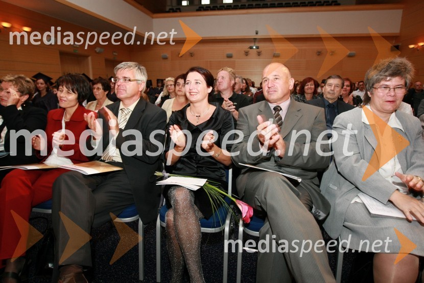 Valentina Plemenitaš, direktorica mariborske območne službe Zavoda Republike Slovenije za zaposlovanje, mag. Aleksandra Podgornik, direktorica Štajerske gospodarske zbornice, mag.  Samo Hribar Milič, generalni direktor GZS, mag. Majda Kralj, direktorica poslovnega sistema Academia, Milan Mikl, podžupan Mestne občine Maribor in mag. Mirjana Ivanuša-Bezjak, ravnateljica VSŠ Academia15. obletnica poslovnega sistema Academia in svečana podelitev diplom Višje strokovne šole Academia