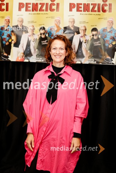  Nika  Veger, stilistkaPenziči, medijska premiera predstave Vida Valiča