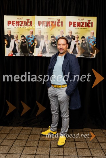  Rok Kunaver, igralecPenziči, medijska premiera predstave Vida Valiča