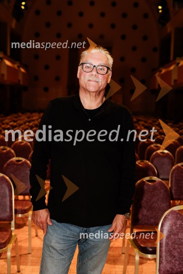  Boris Kobal, režiser, igralecPenziči, medijska premiera predstave Vida Valiča