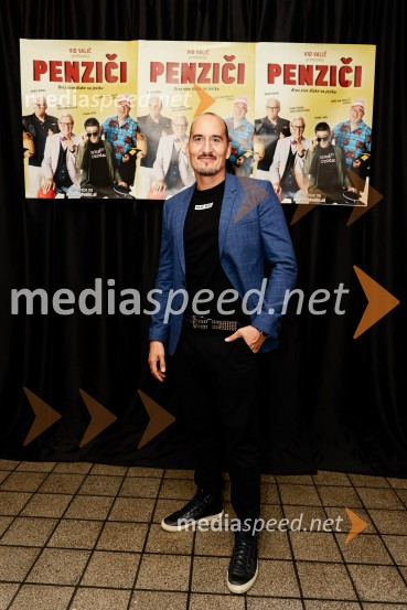  Vid  Valič, stand-up komik, voditeljPenziči, medijska premiera predstave Vida Valiča