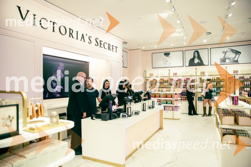 Victoria's Secret odprla svojo prvo trgovino v Sloveniji