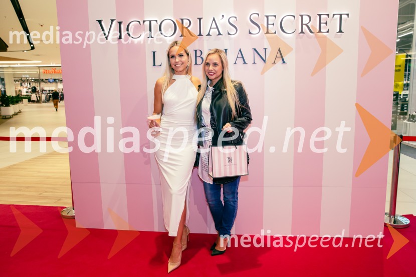  Hana Klaut, Miss Universe Slovenije 2025;  Tinkara Fortuna, skupina BepopVictoria's Secret odprla svojo prvo trgovino v Sloveniji