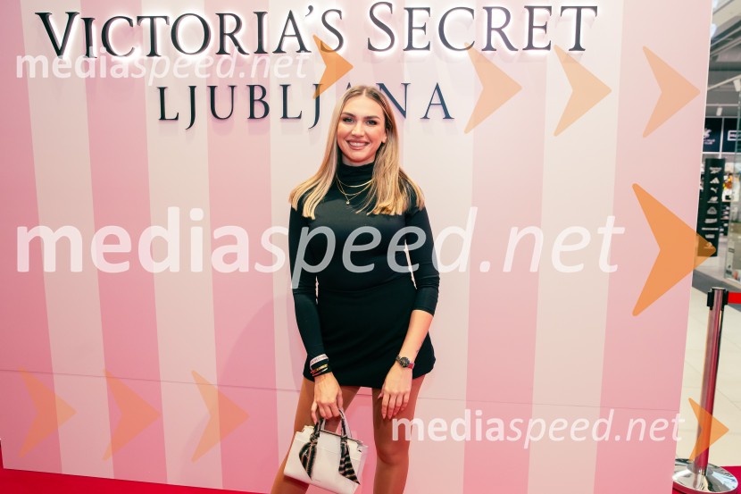  Klara BašeljVictoria's Secret odprla svojo prvo trgovino v Sloveniji