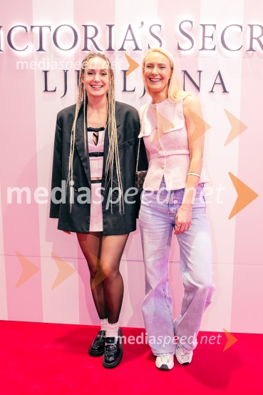  Ines Erbus, pevka;  Nika MoriVictoria's Secret odprla svojo prvo trgovino v Sloveniji
